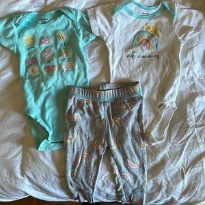 GERBER BABY girl set; 2 onesies with matching pants.